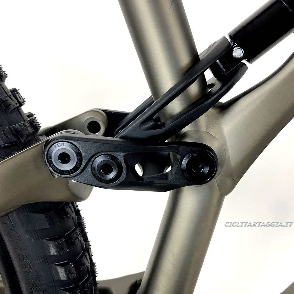 stumpjumper evo comp m5 29